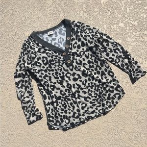 Leopard sweater
